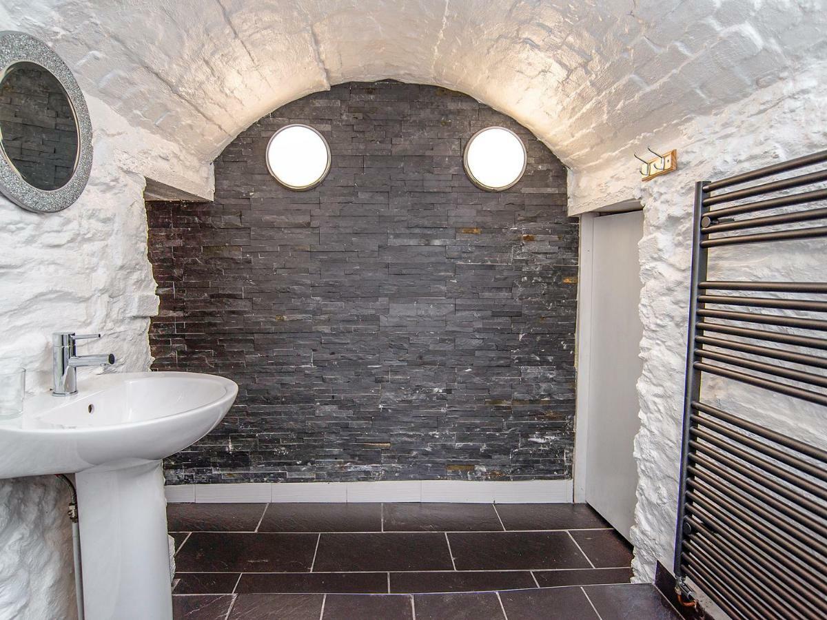 The Captain'S Bank Porthmadog Bagian luar foto